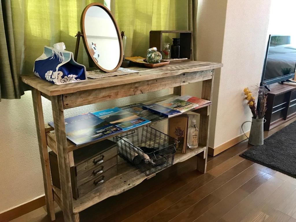 Tipy Records Inn Room Одавара Екстер'єр фото